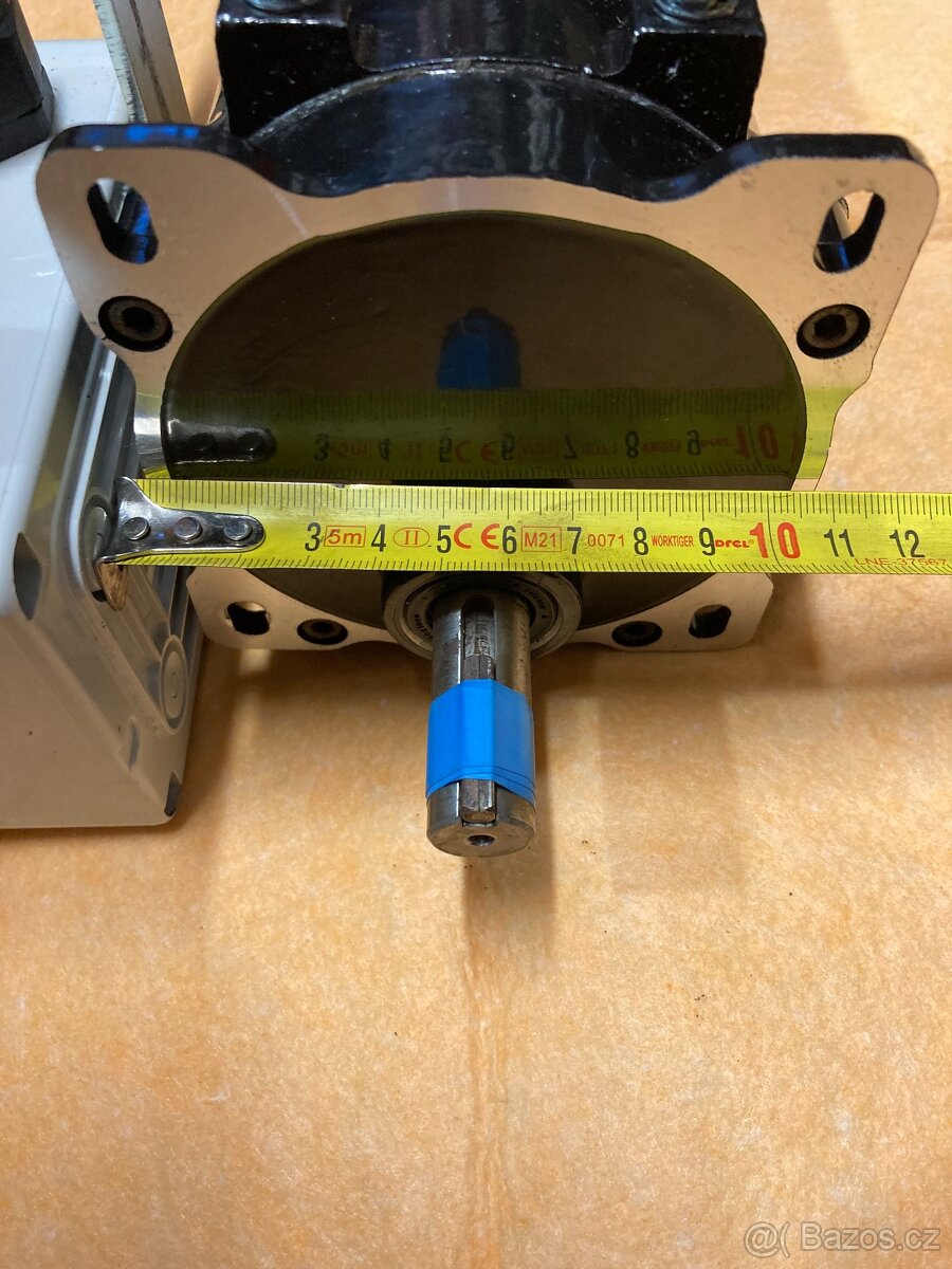 Elektromotor s prevodovkou - 4