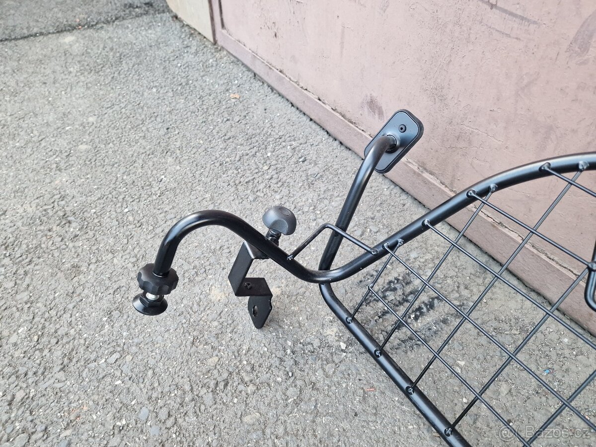 ŠKODA Yeti přepážka-klec pro psa - 4