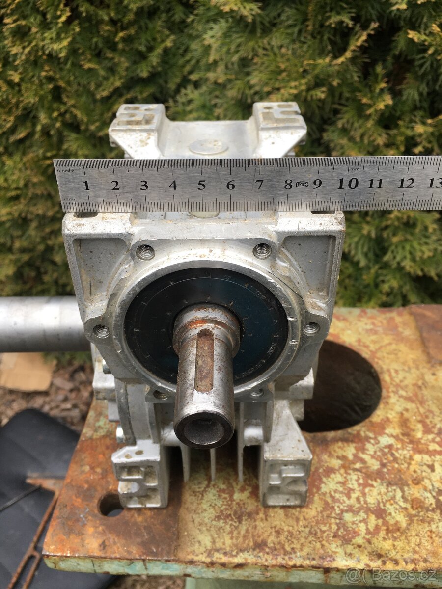 Uhlova převodovka 20:1 - 4