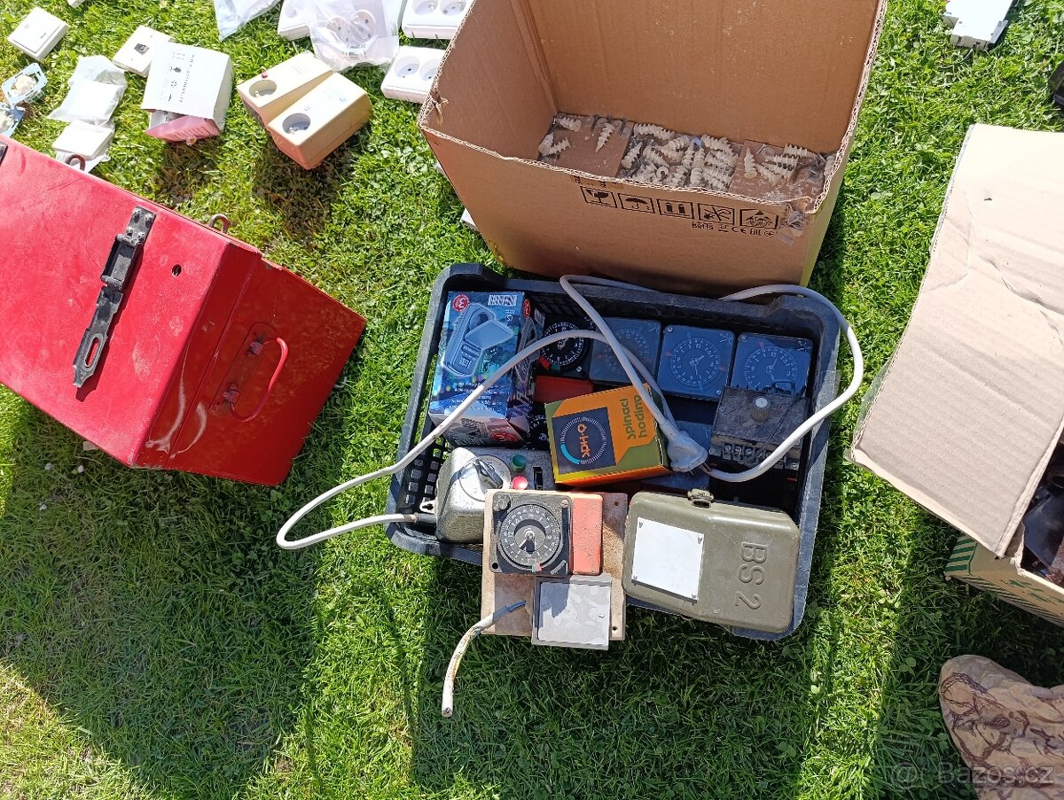 Elektromateriál - 4