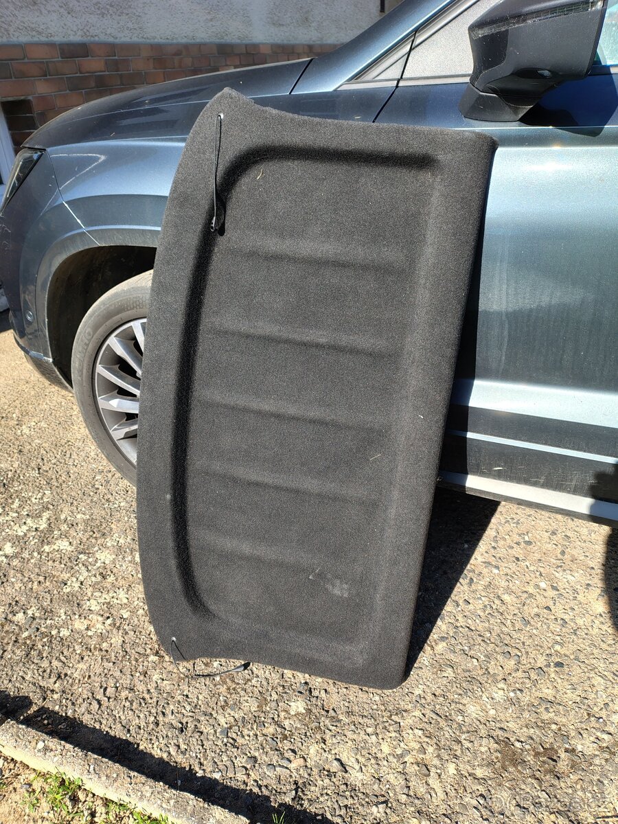 Plato kufru Ateca - 4