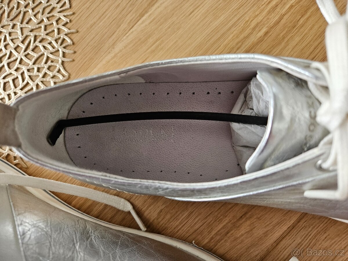Nové kožené dámské polobotky/tenisky zn. Lasocki - 4