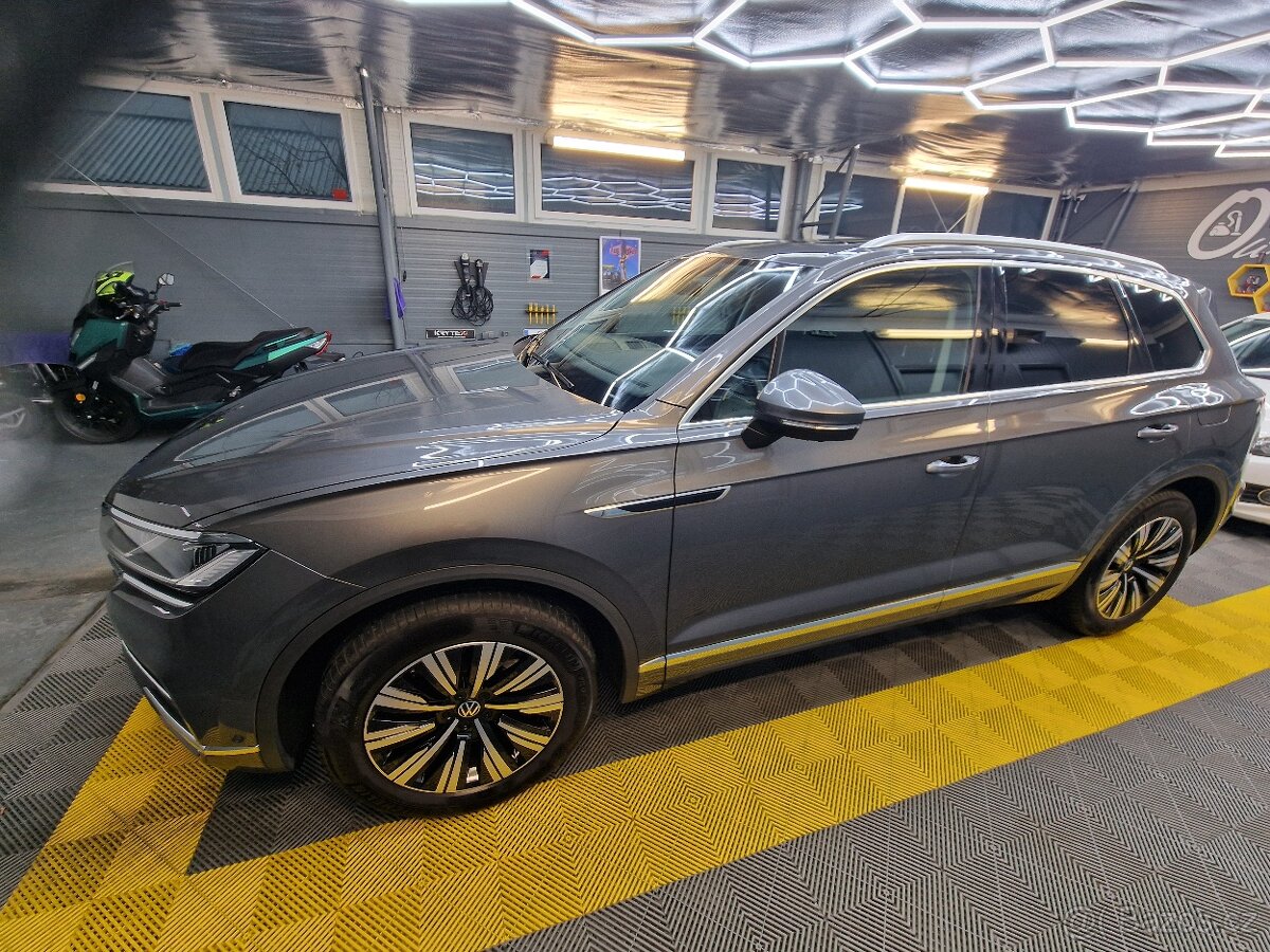 Volkswagen Touareg Plug-In Hybrid - 4