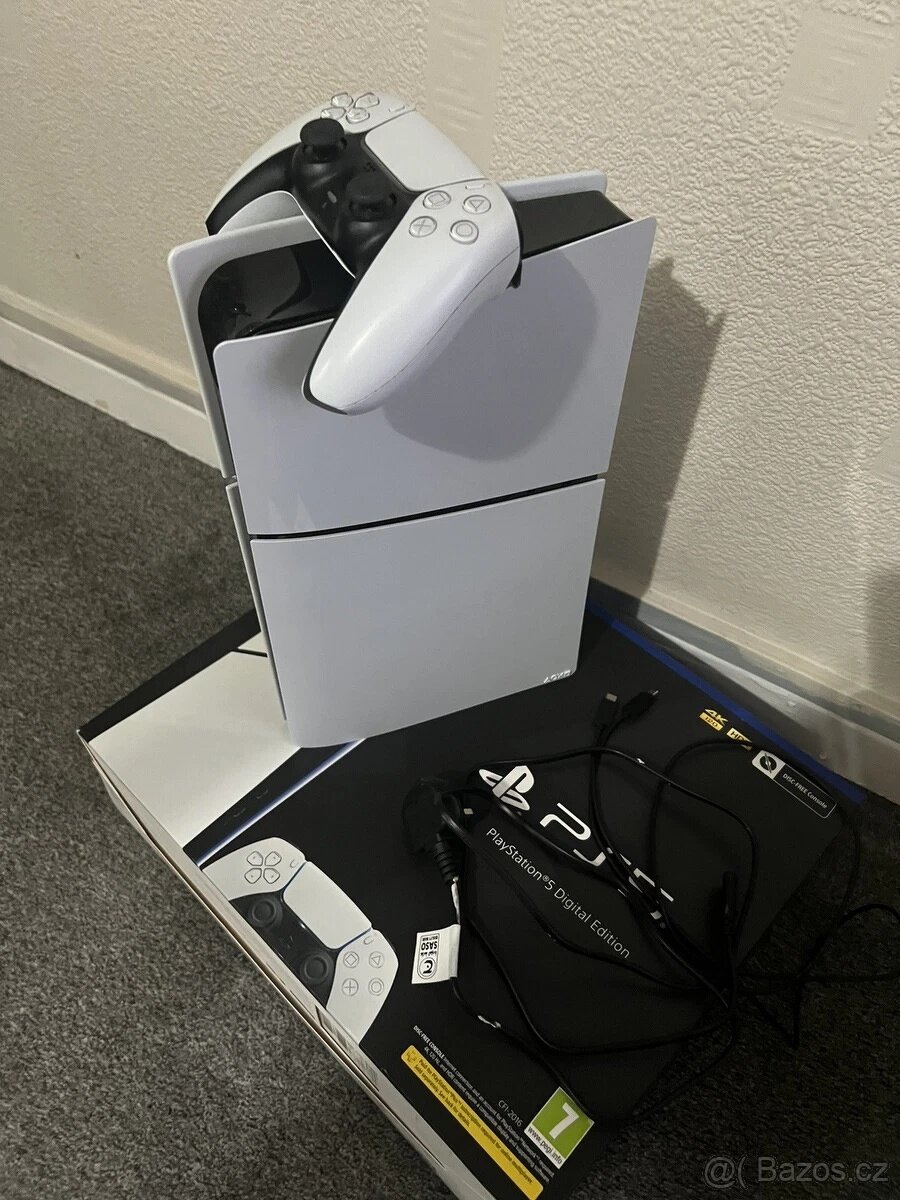 PlayStation 5 (Slim) Digital Edition - 4