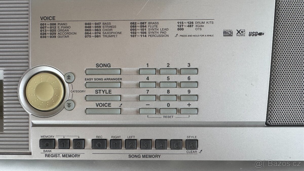 YAMAHA Portable Grand DGX-205 - 4