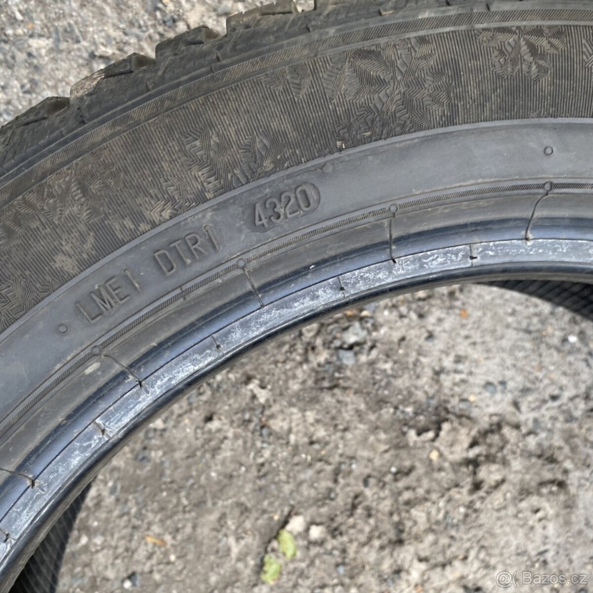 Zimní pneu 205/55 R17 95V Semperit 5mm - 4