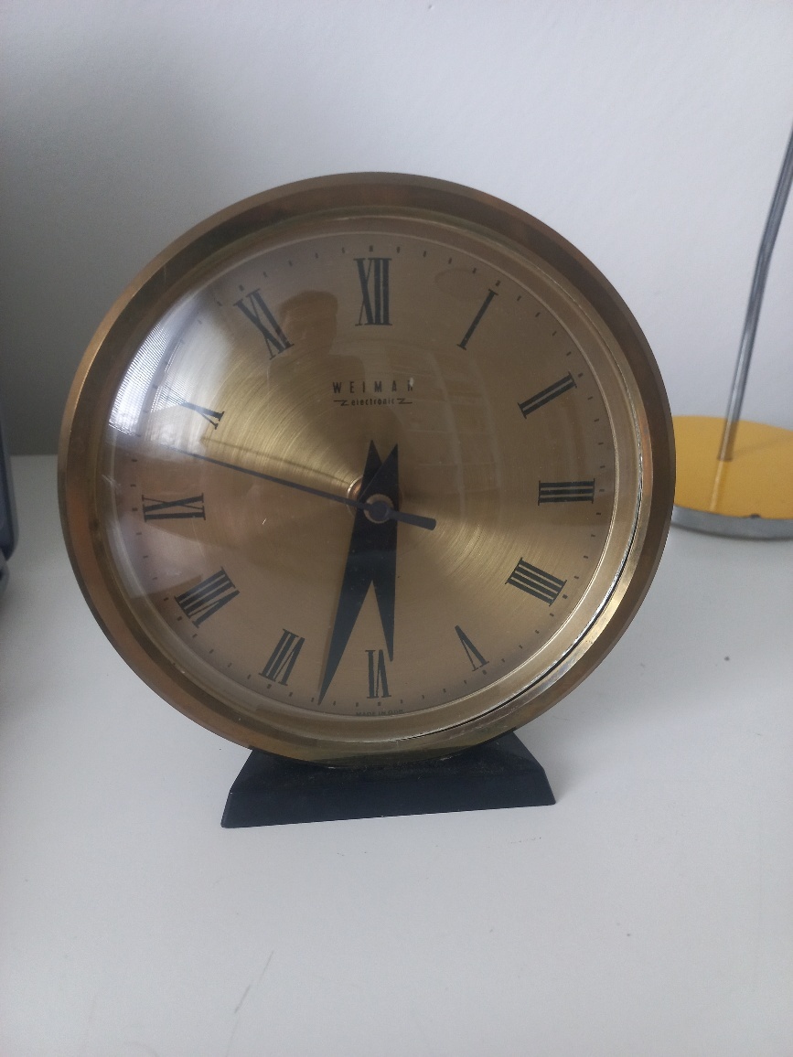 Staré stolní hodiny a budík PRIM - 4