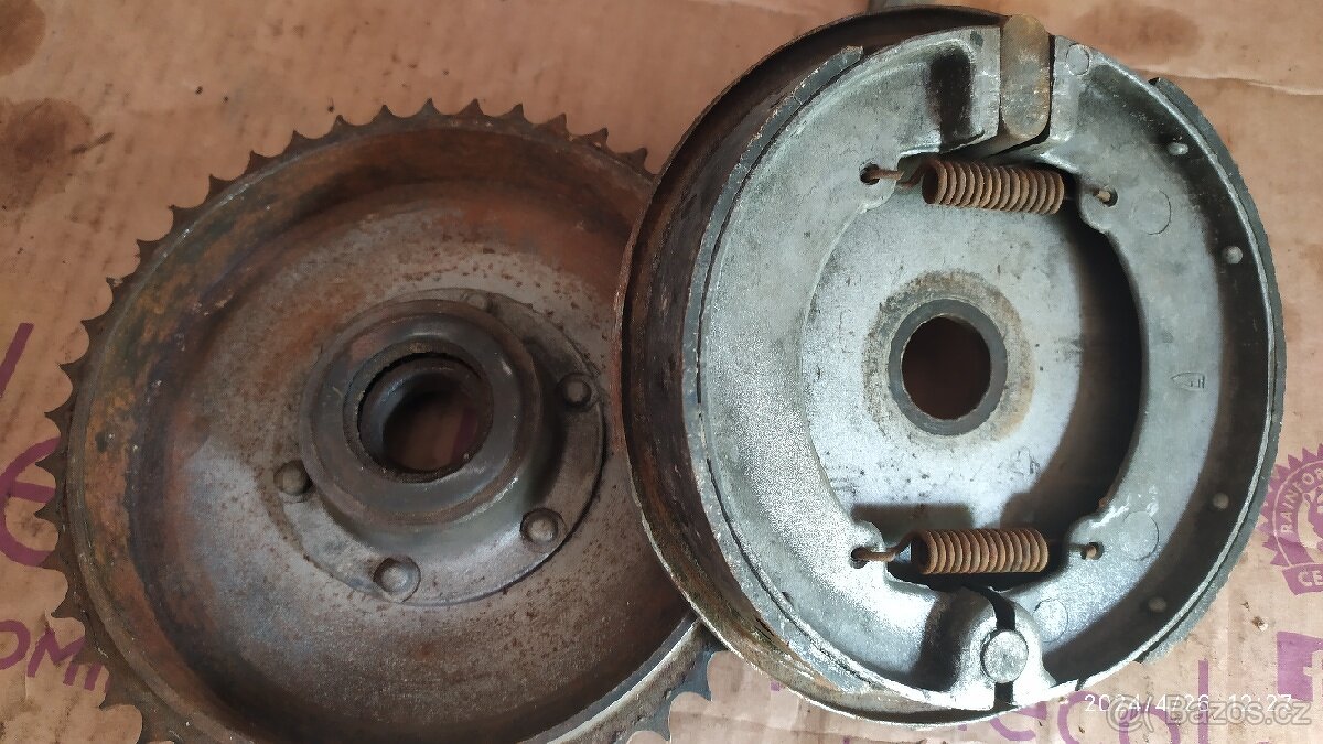 Jawa 250,350 Pérák - 4