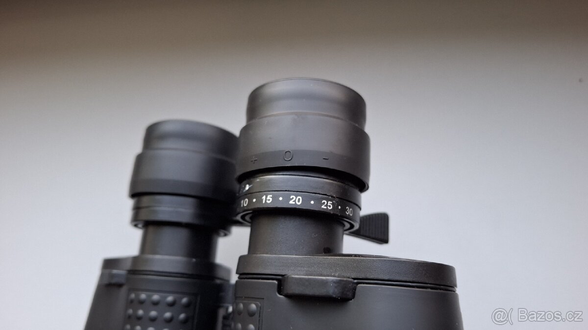 Dalekohled 10-30-60 - 4