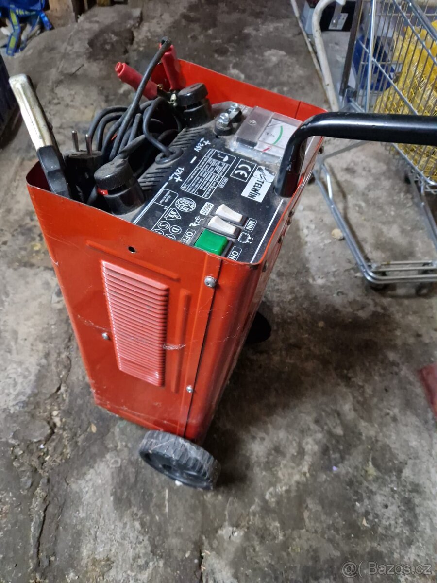 Startovací a dobíjecí vozík TELWIN 210 - 4