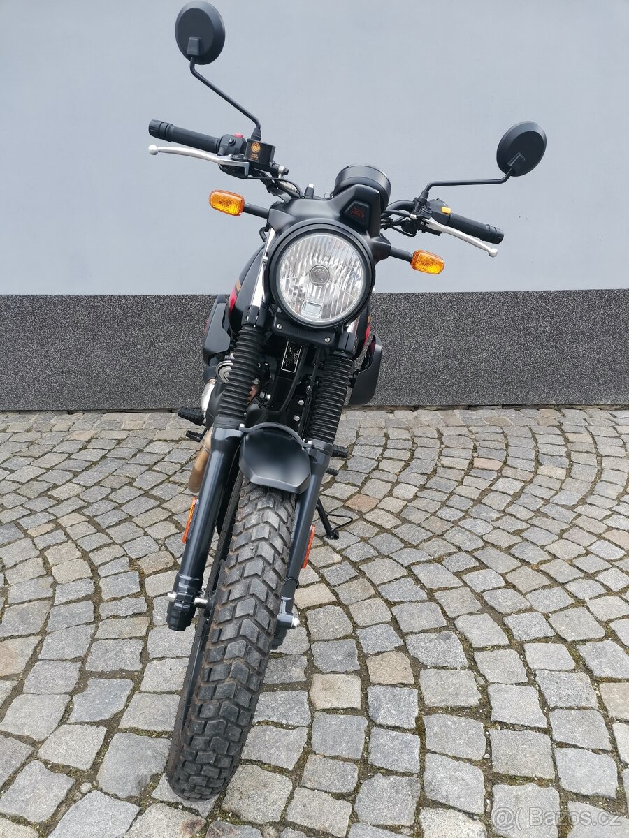 Royal Enfield Himalayan Scram 411