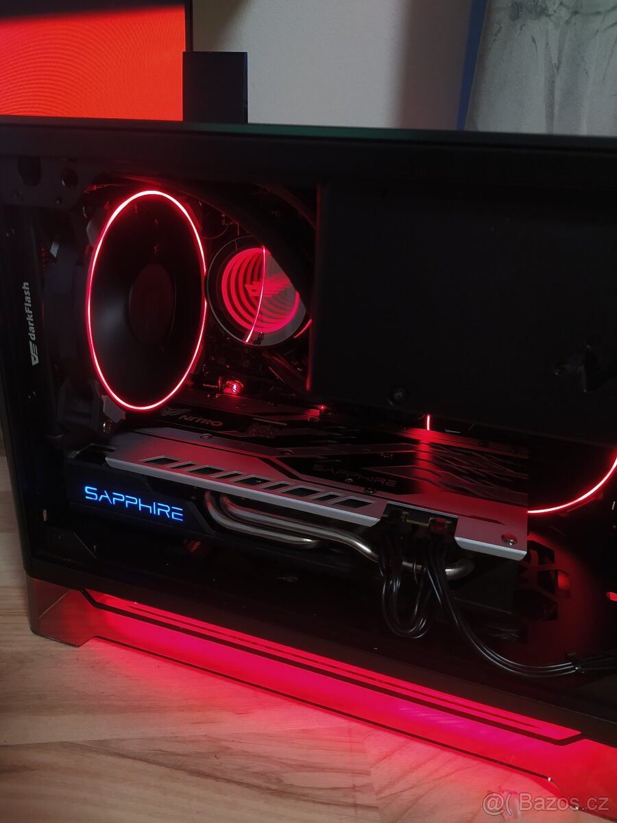 Prodám herní malé, mini itx PC - 4