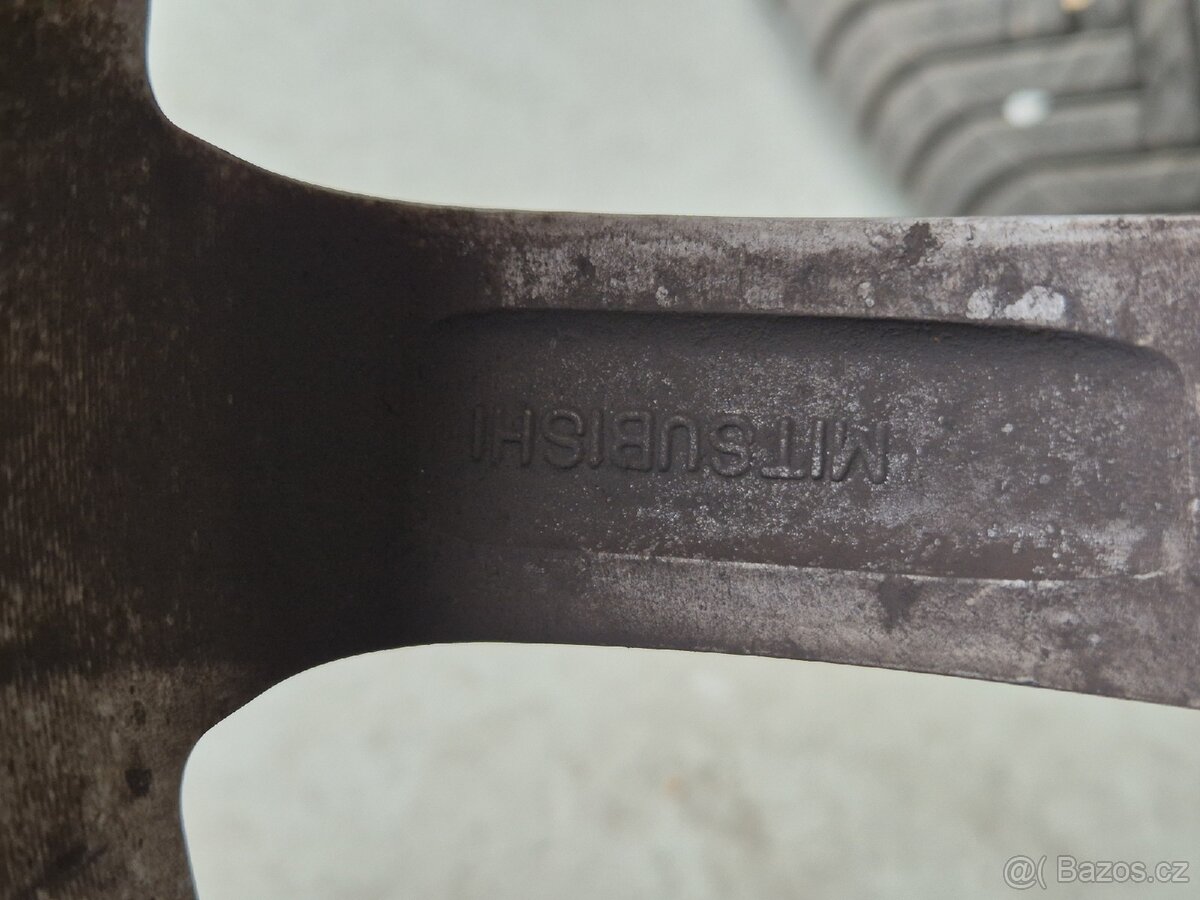 Alu kola 5x114.3 5 114,3 Mitsubishi Outlander celoroční pneu - 4