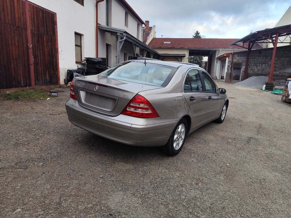Mercedes C 2.2.cdi - 4