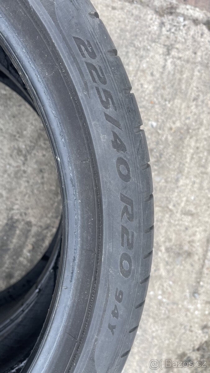 2x 225/40/20 letní - 4