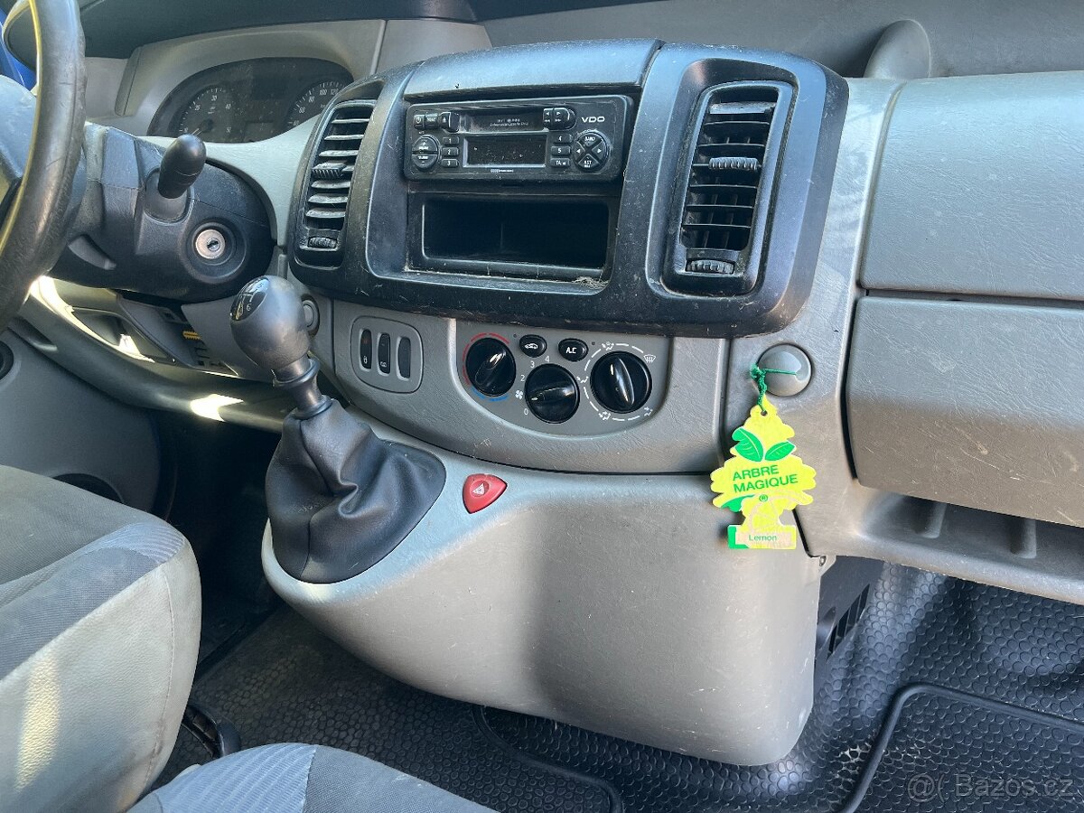 Opel Vivaro 2.0DCi 6MÍST stejné Renault Trafic - 4