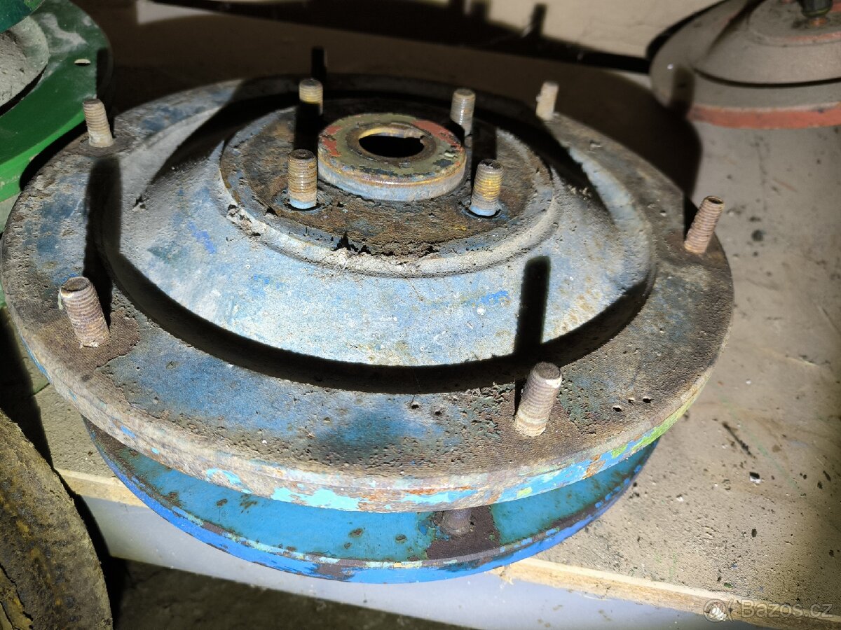 Brzdové bubny kol PF 62 - 4