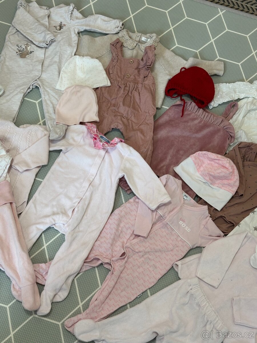 Sada oblečení pro holčičku 3–6 měsíců. - 4