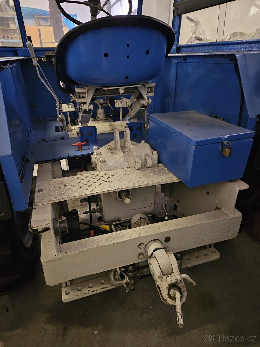 Traktor Zetor - 4