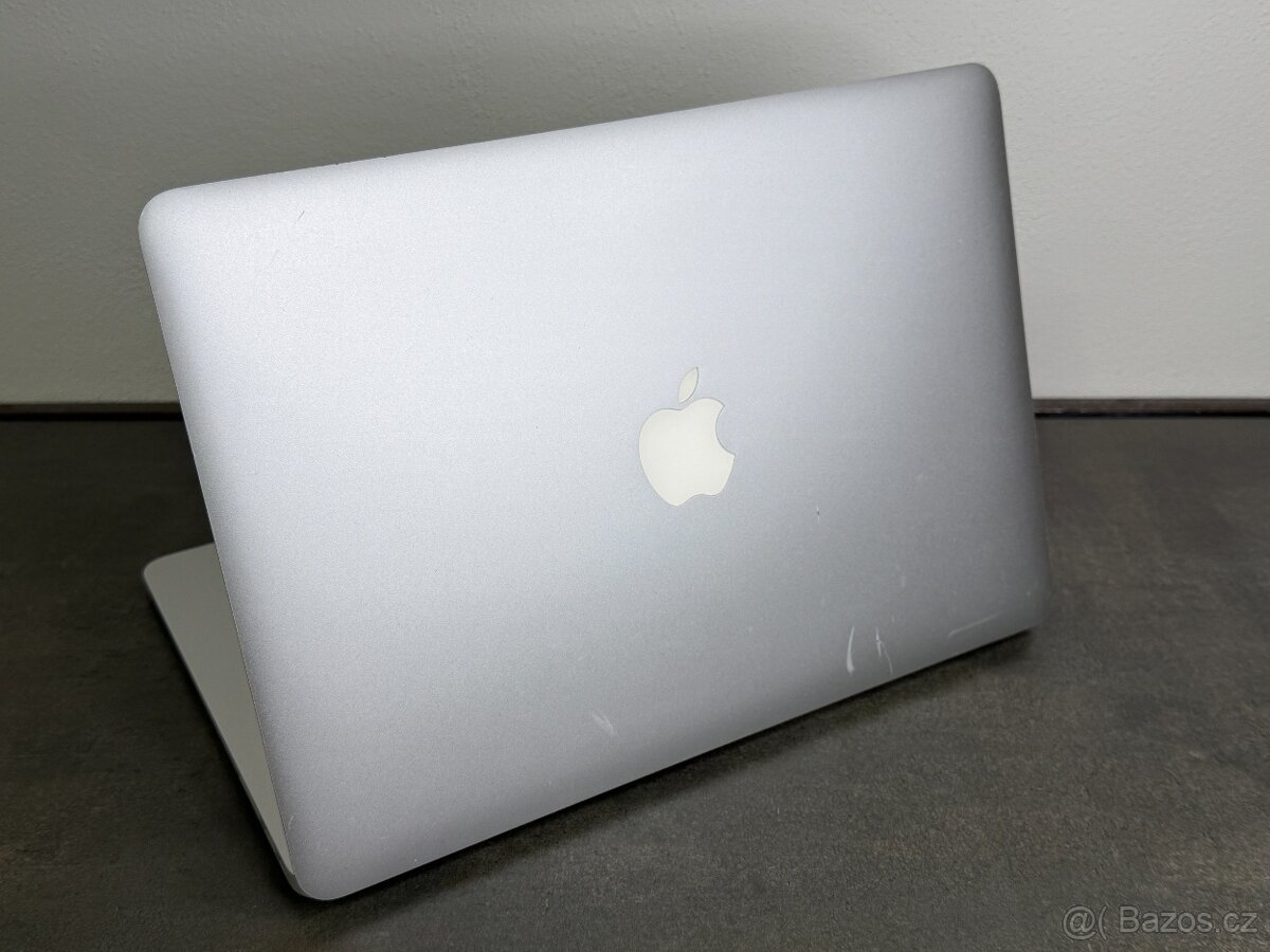 MacBook Air 13'' 2015 / i5 / 4GB / 128GB SSD - DPH - 4