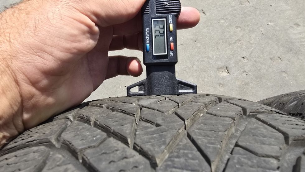 Zimní pneu 215/60/16 Pirelli - 4
