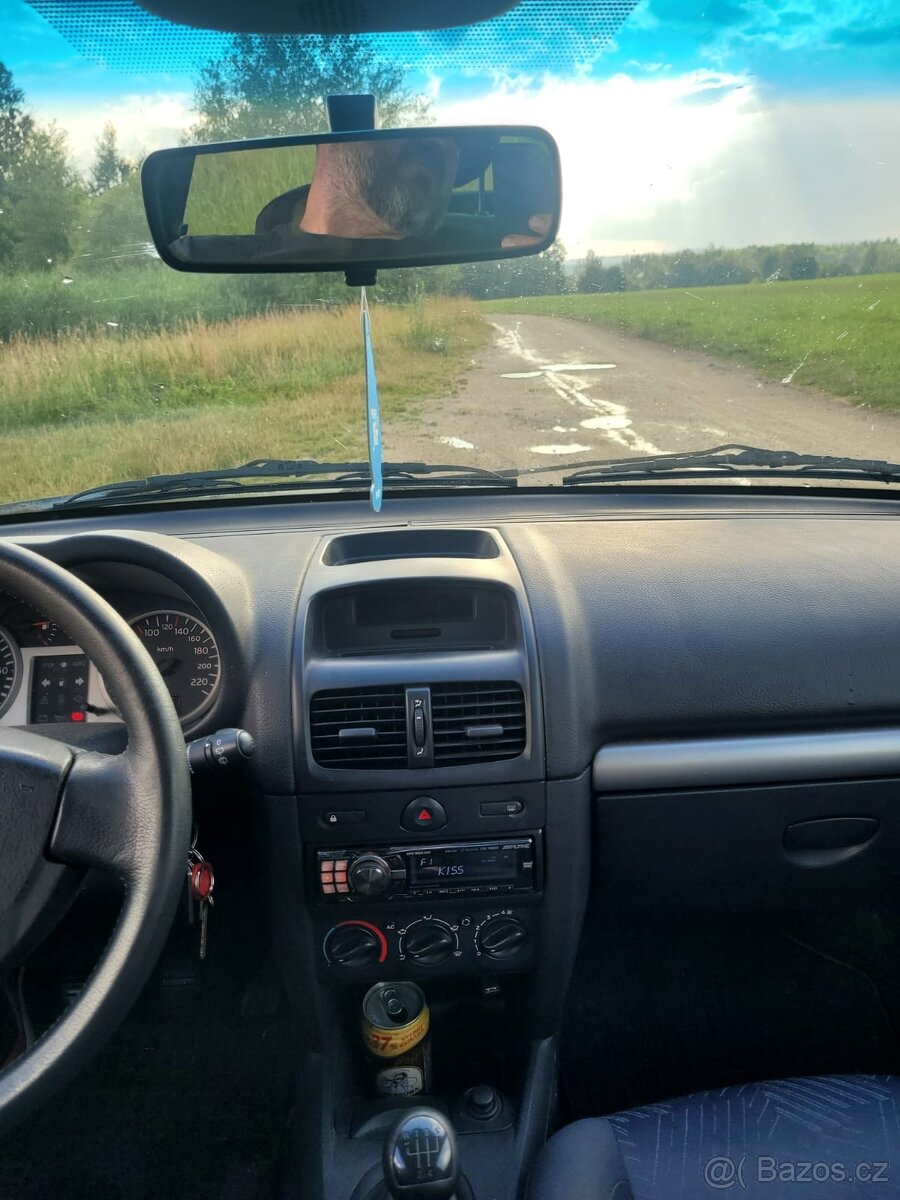 Renault Clio 1.2 16V - 4