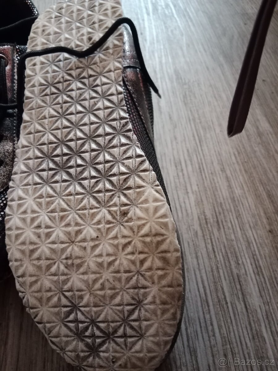 Dívčí - dámské sněhule vel. 38 - 4