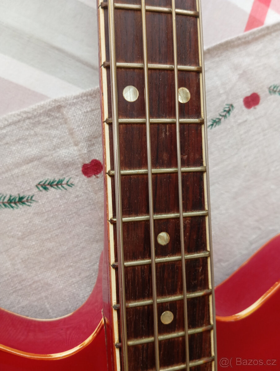 Prodám Jolana Studio Bass - 4