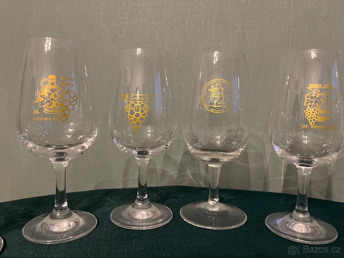 Sklenice na vysokých stopkách - 4