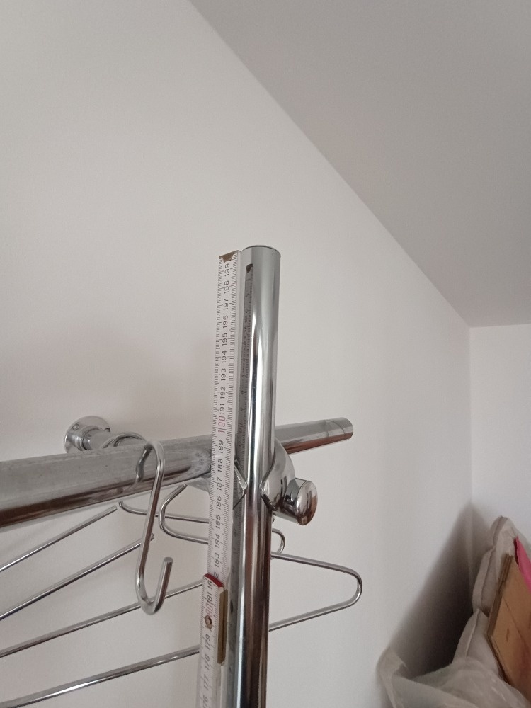 Věšák (praktický, variabilní) - 4