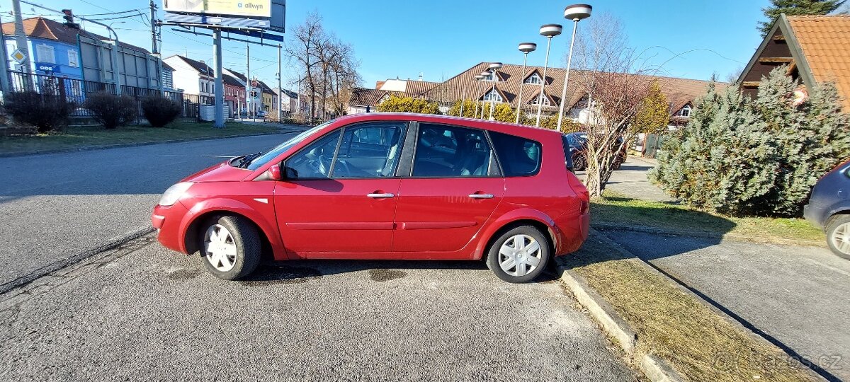 Renault Granscenic II - 4