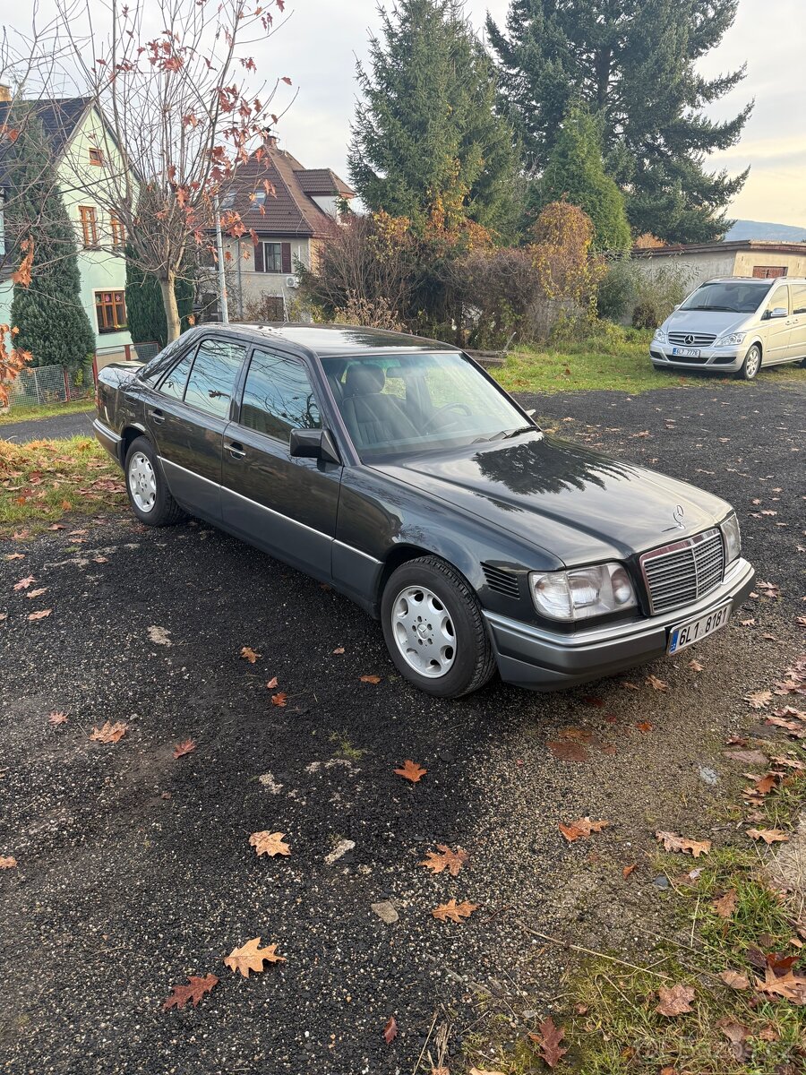 Mercedes - Benz E 250D W124 - 4