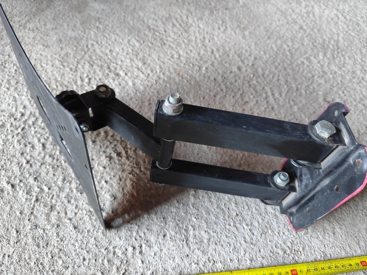 Nástěnný držák TV - 4