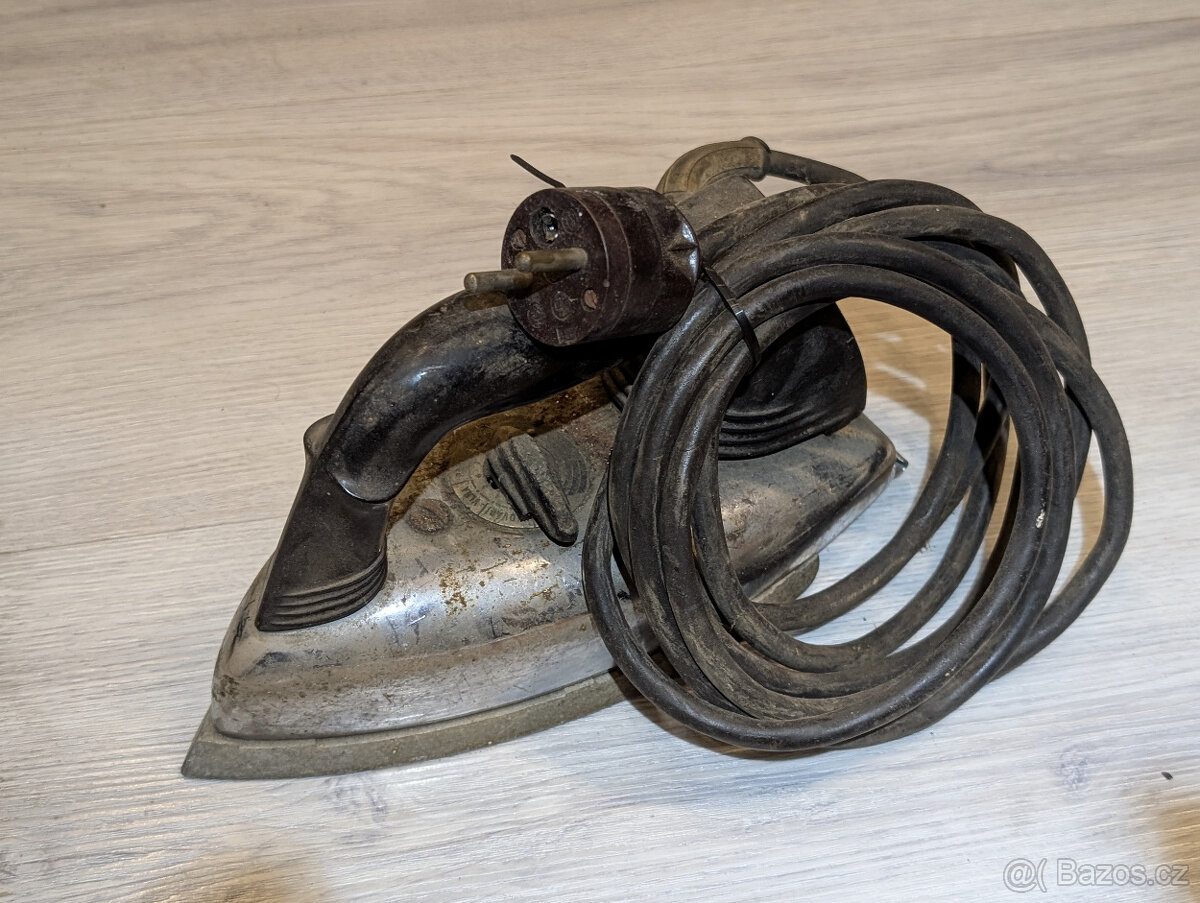Žehlička retro - 4