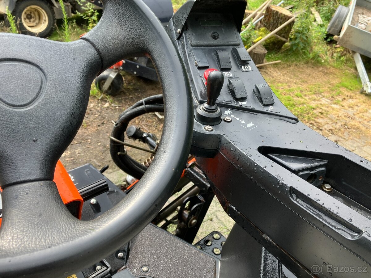 Jacobsen LF550 4WD - 4