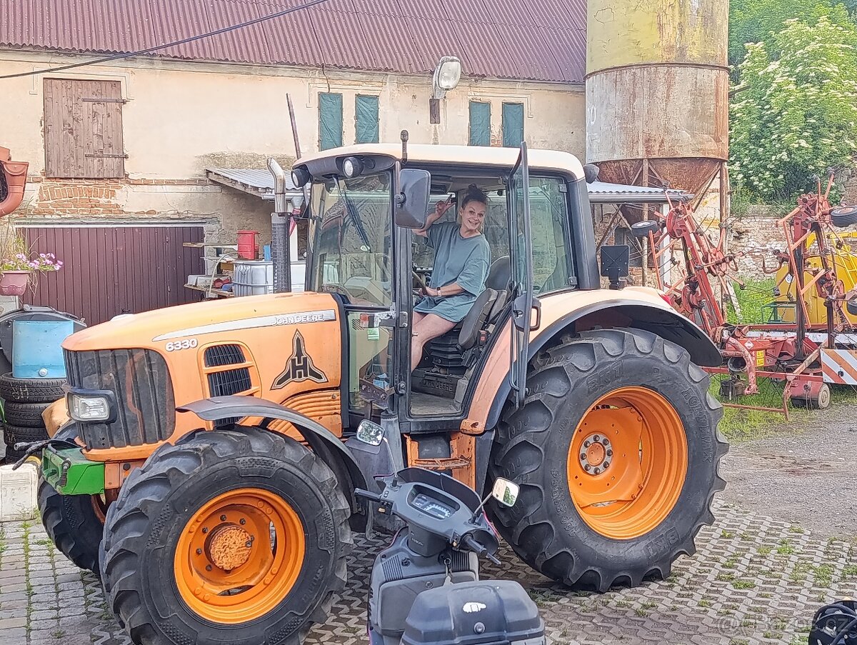 John Deere 6330. - 4