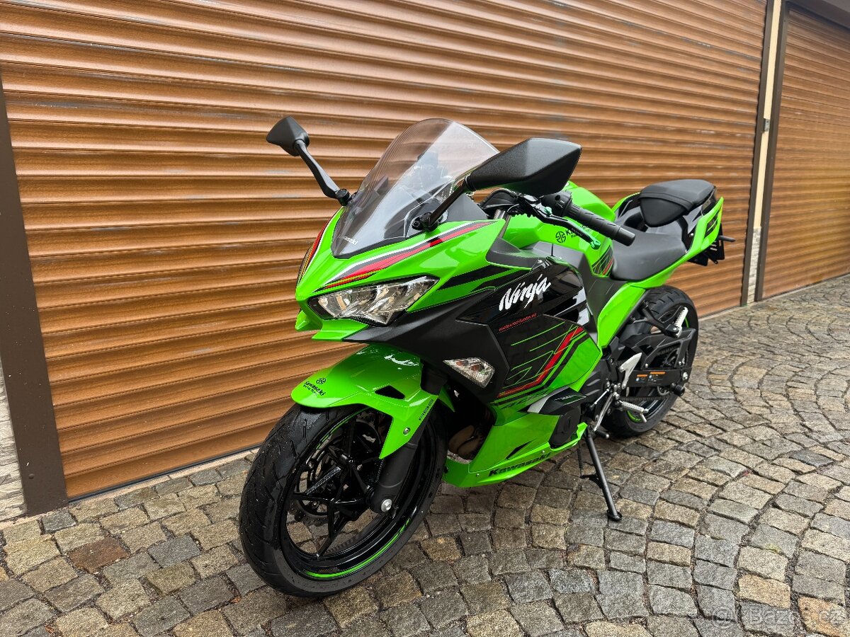 Kawasaki Ninja 400 - 4