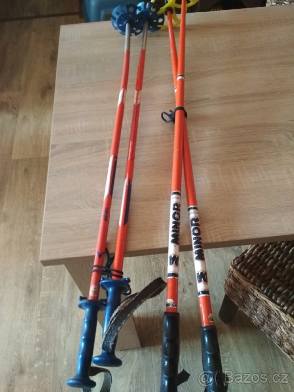 Dětské lyžičky + dva páry hůlek - 4