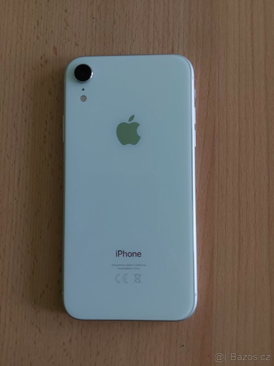 iPhone XR 64GB bílý - stav jako nový - 4