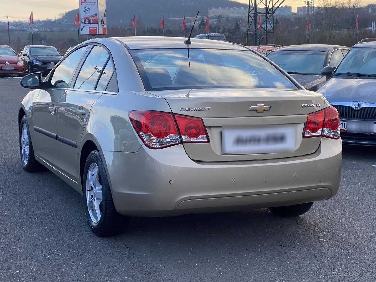 Chevrolet Cruze 2.0D , 110 kW nafta, 2009 - 4