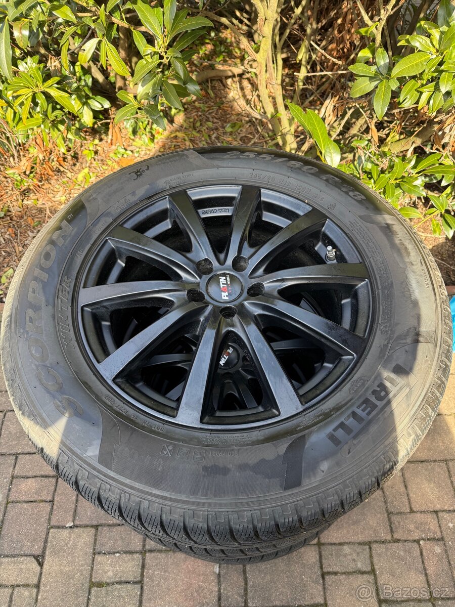 255/60 R18 5x108 Pirelli sada kol