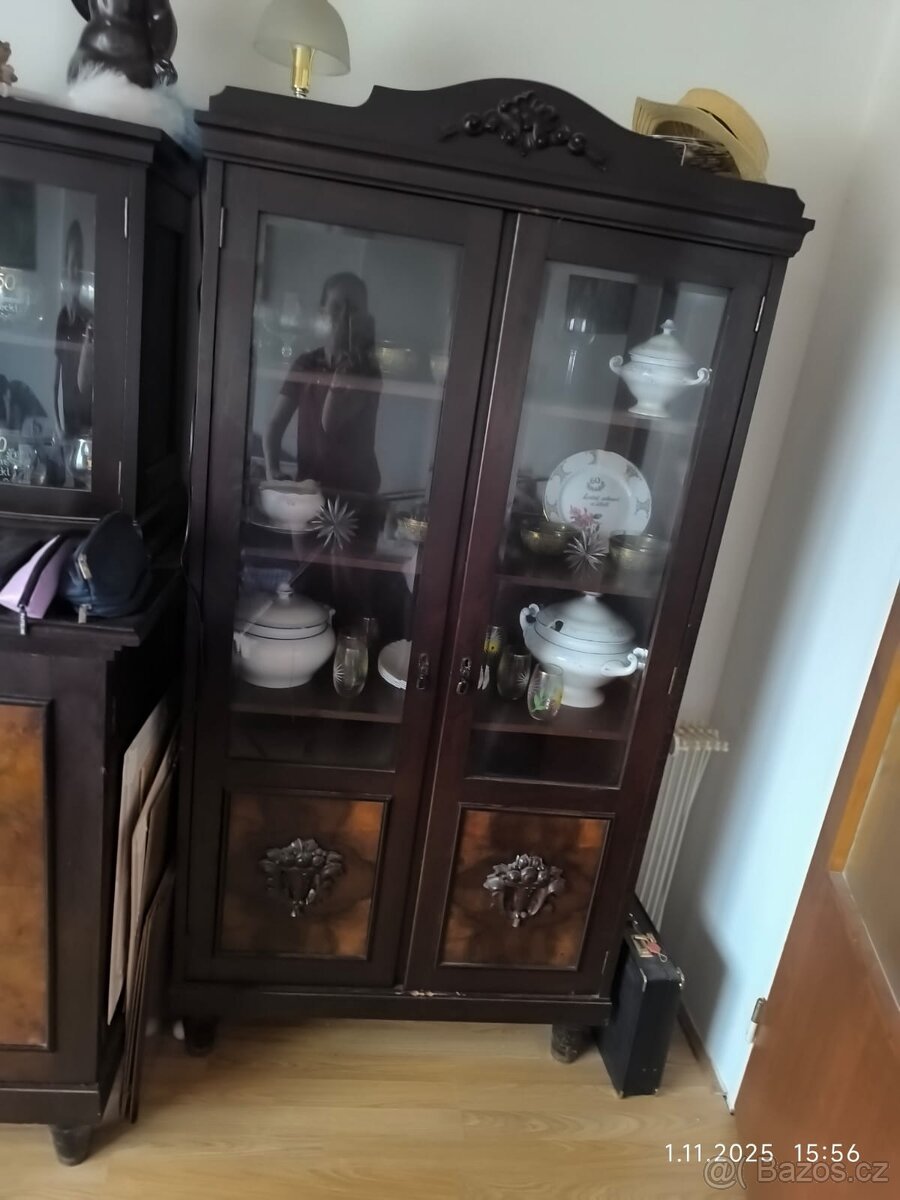 Starožitný nábytek - 4