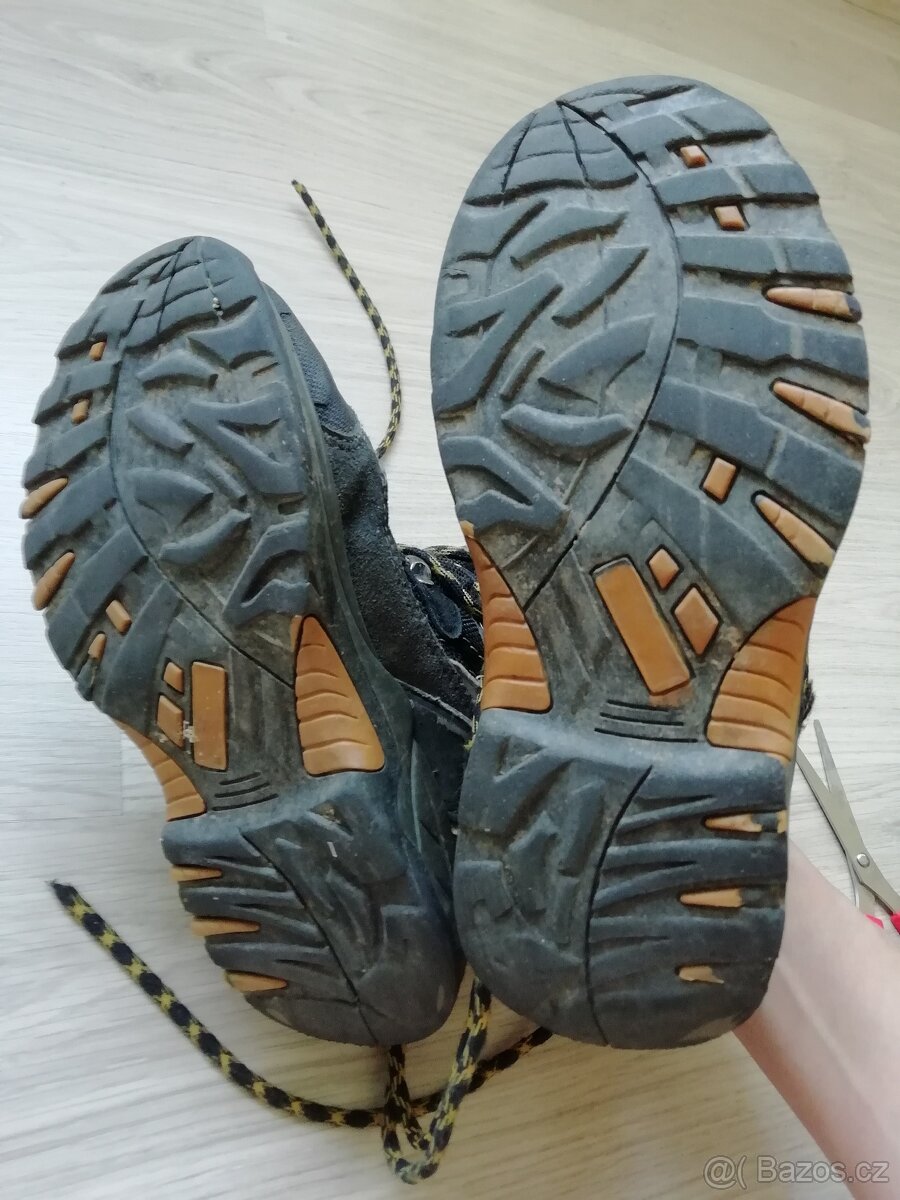 Turistické/trekové boty zn.Kilimanjaro vel.32,stélka 20cm - 4