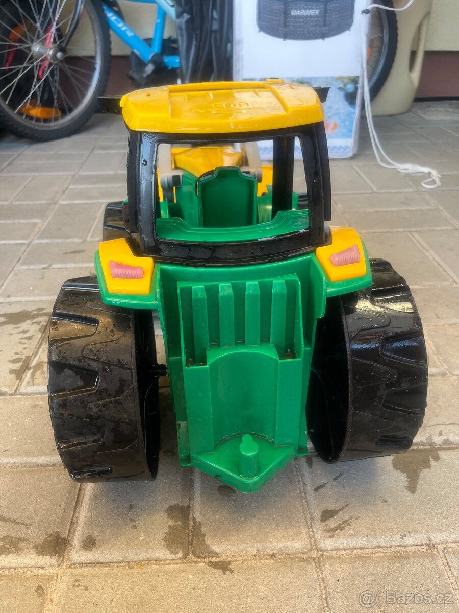 Velký traktor - 4