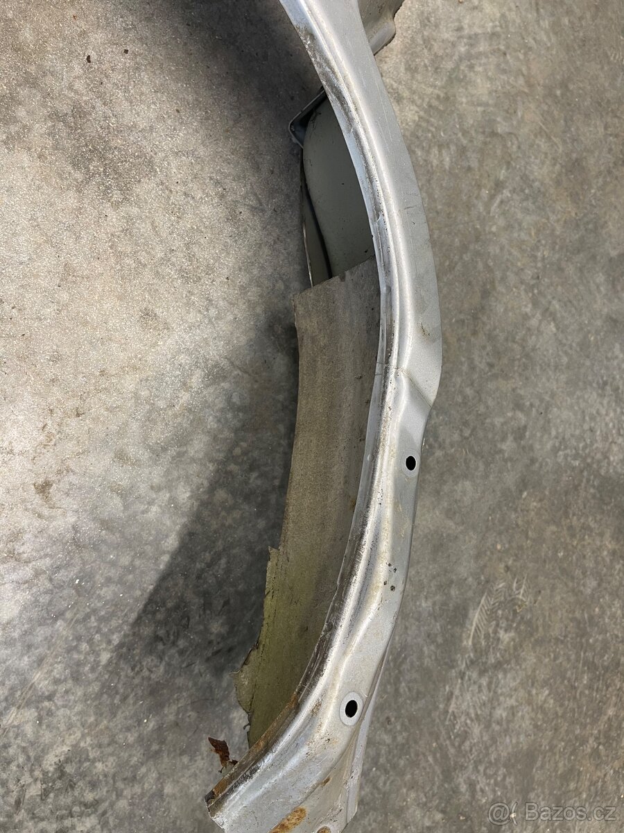 Subaru forester 01-03 zadny pravy lem - 4