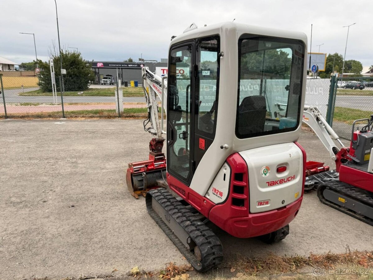 TAKEUCHI TB 216 - RV 2021 - servis VLW - powertilt - 4