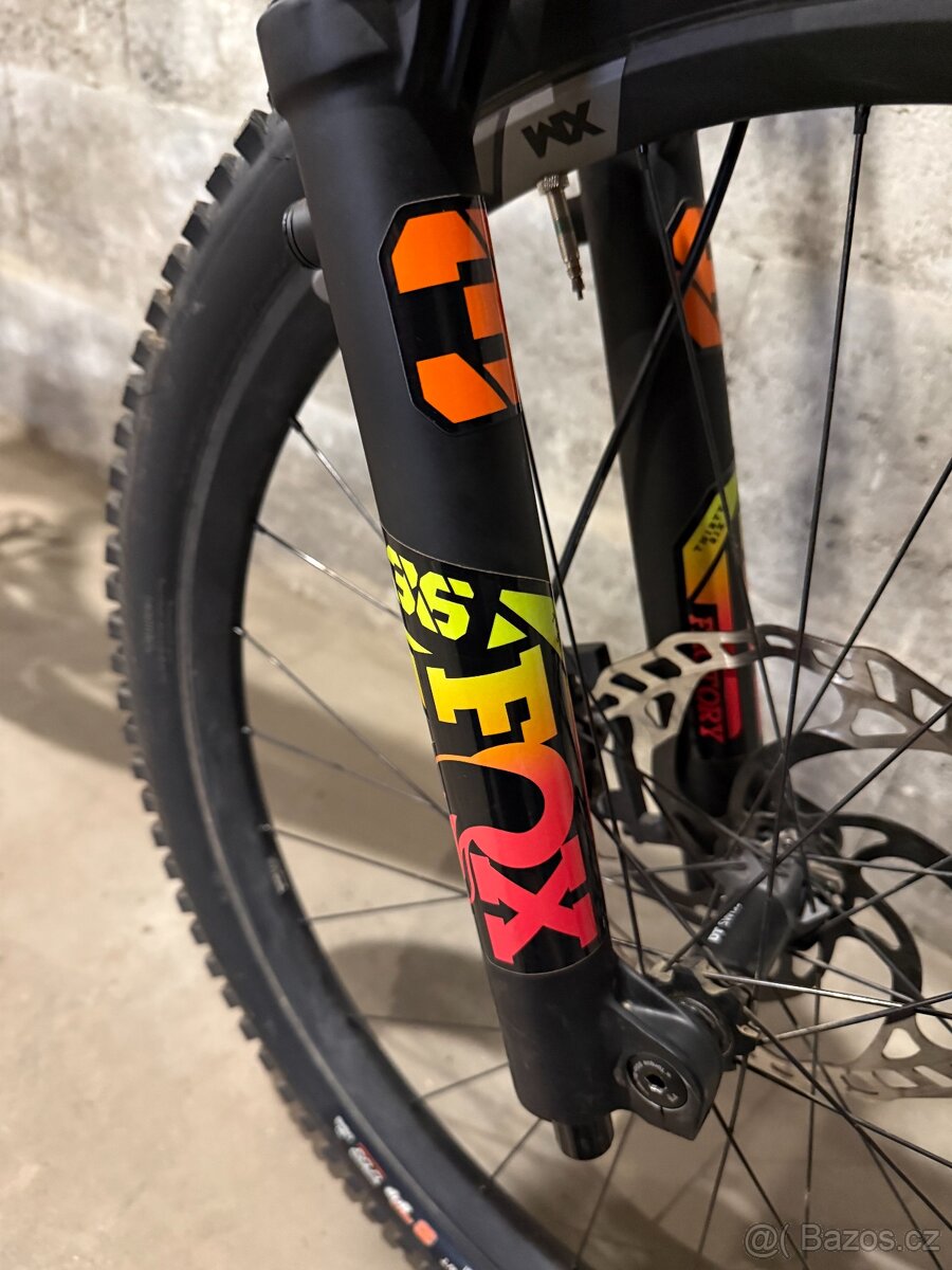 Canyon Spectral CF8, vel. L - 4