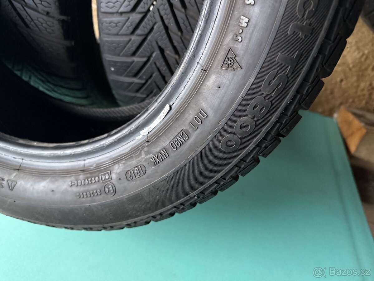prodám zimní 185/60/15 Continental - 4