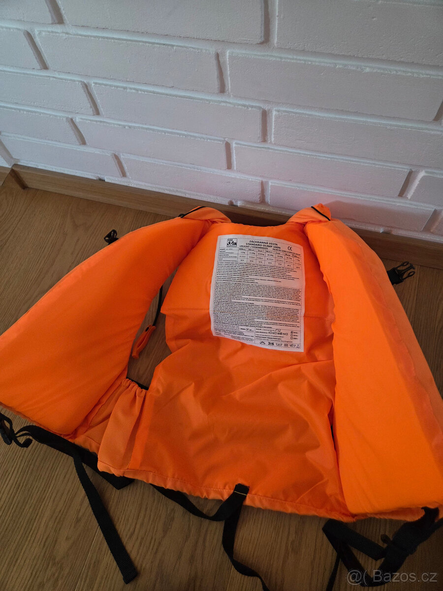 Záchranná vesta - 4