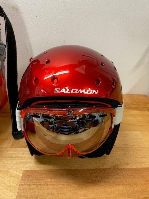 Lyže Dynastar 170cm, hůlky 132cm, přílba,brýle - 4